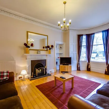 Joivy Spacious Apartment Next To The Meadows Édimbourg Extérieur photo