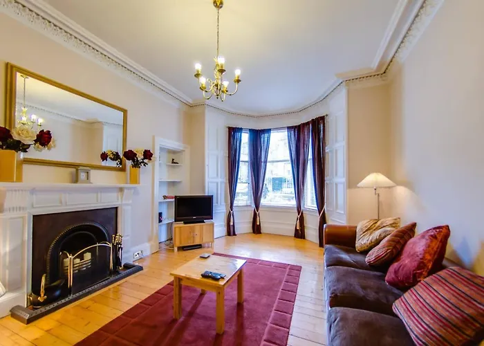 Joivy Spacious Apartment Next To The Meadows